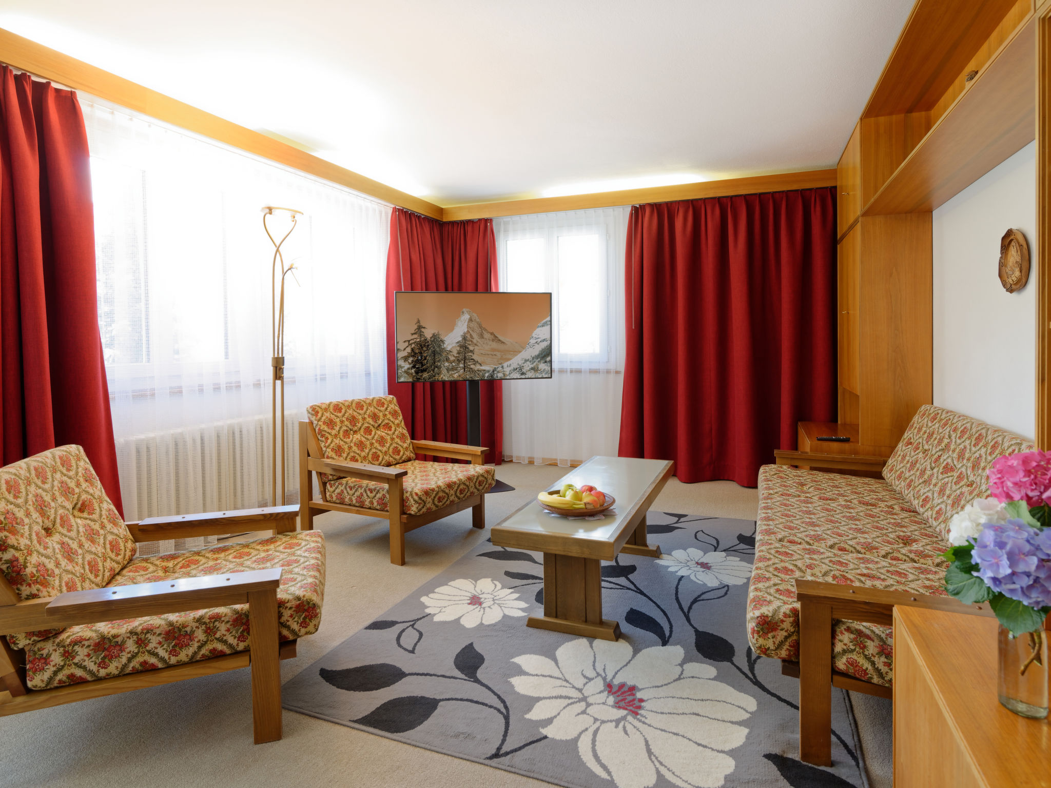 Foto 1 - Appartamento con 3 camere da letto a Zermatt con vista sulle montagne
