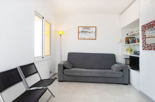 Photo 12 - 2 bedroom Apartment in Torroella de Montgrí with terrace and sea view