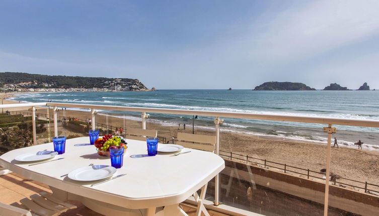 Photo 1 - 2 bedroom Apartment in Torroella de Montgrí with terrace and sea view