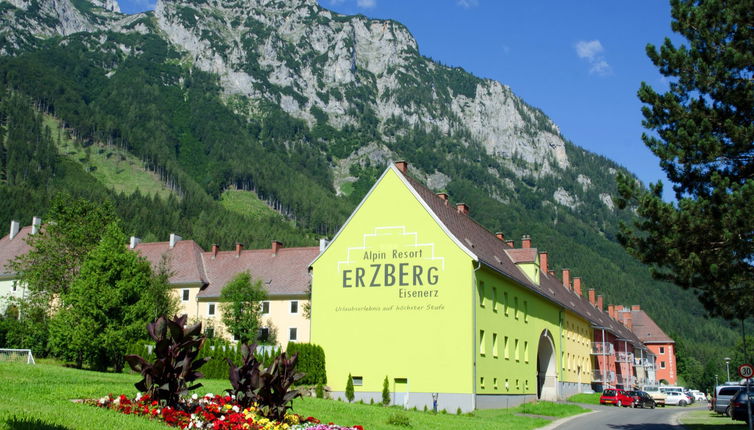 Photo 1 - 2 bedroom Apartment in Eisenerz with garden and mountain view