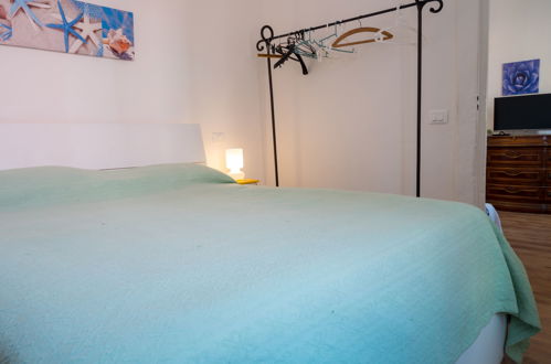 Foto 5 - Apartment mit 2 Schlafzimmern in Riva Ligure mit blick aufs meer