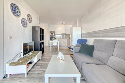 Foto 7 - Apartamento de 2 habitaciones en Castelló d'Empúries con terraza y vistas al mar