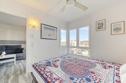 Photo 16 - 2 bedroom Apartment in Castelló d'Empúries with terrace and sea view