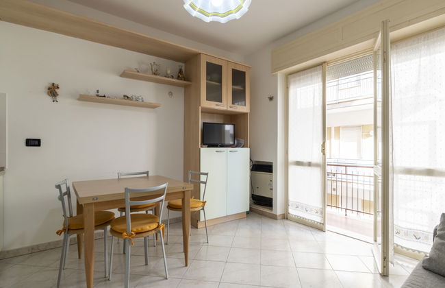 Apartamento de 2 quartos em Diano Marina - Foto 1