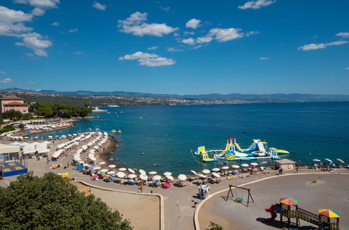 Foto 19 - Appartamento con 1 camera da letto a Opatija con terrazza e vista mare