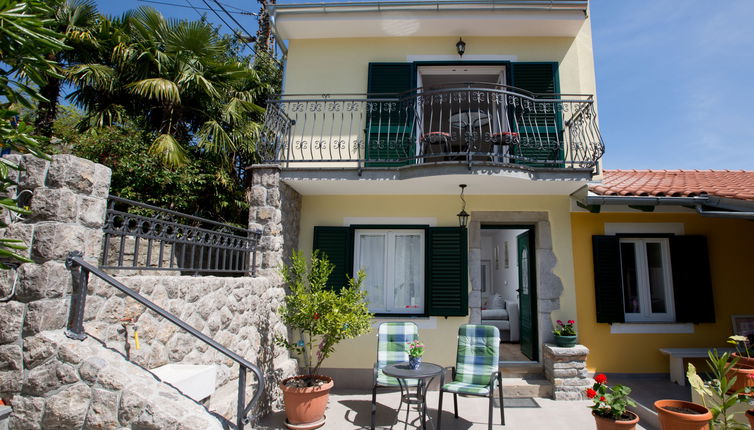 Photo 1 - 1 bedroom Apartment in Opatija with garden and terrace