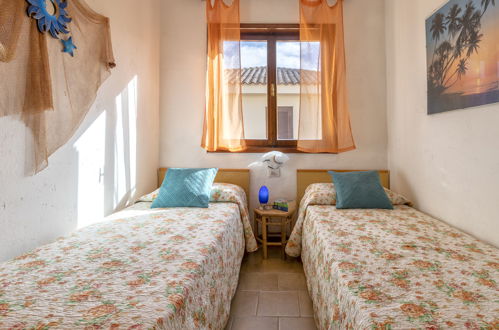 Photo 19 - Appartement de 2 chambres à Golfo Aranci avec jardin et vues à la mer