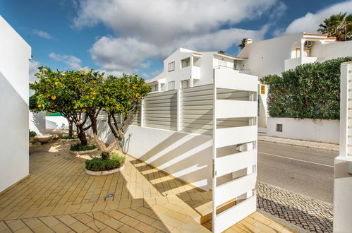 Foto 37 - Casa de 4 habitaciones en Albufeira con piscina privada y jardín