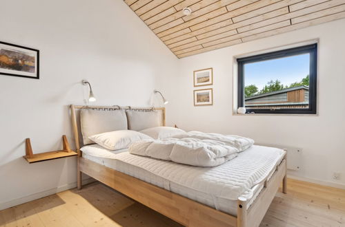 Foto 9 - Casa de 3 quartos em Allinge com terraço e banheira de hidromassagem