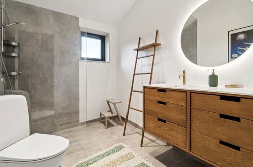 Foto 7 - Casa de 3 quartos em Allinge com terraço e banheira de hidromassagem