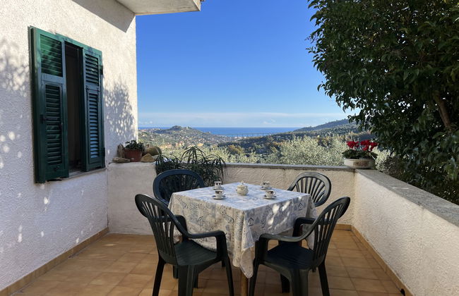 Apartamento de 2 quartos em Imperia com terraço - Foto 1
