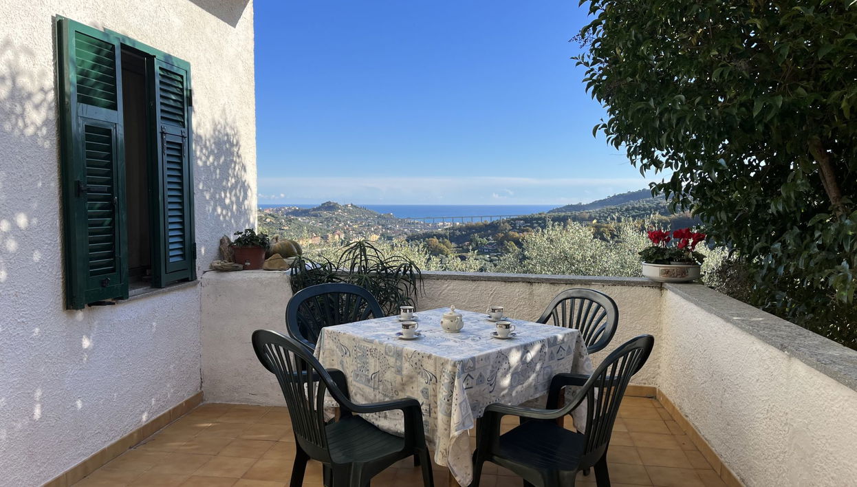 Apartment mit 2 Schlafzimmern in Imperia mit terrasse - Foto 1