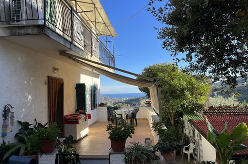 Photo 6 - Appartement de 2 chambres à Imperia avec terrasse