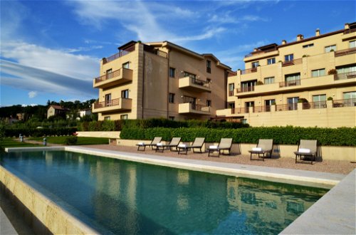 Foto 28 - Apartment in San Casciano dei Bagni mit schwimmbad und garten