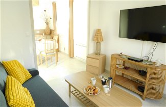 Foto 1 - Appartamento con 1 camera da letto a Sanary-sur-Mer con vista mare