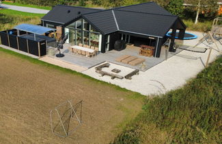 Foto 1 - Casa de 5 quartos em Strandby com terraço e banheira de hidromassagem
