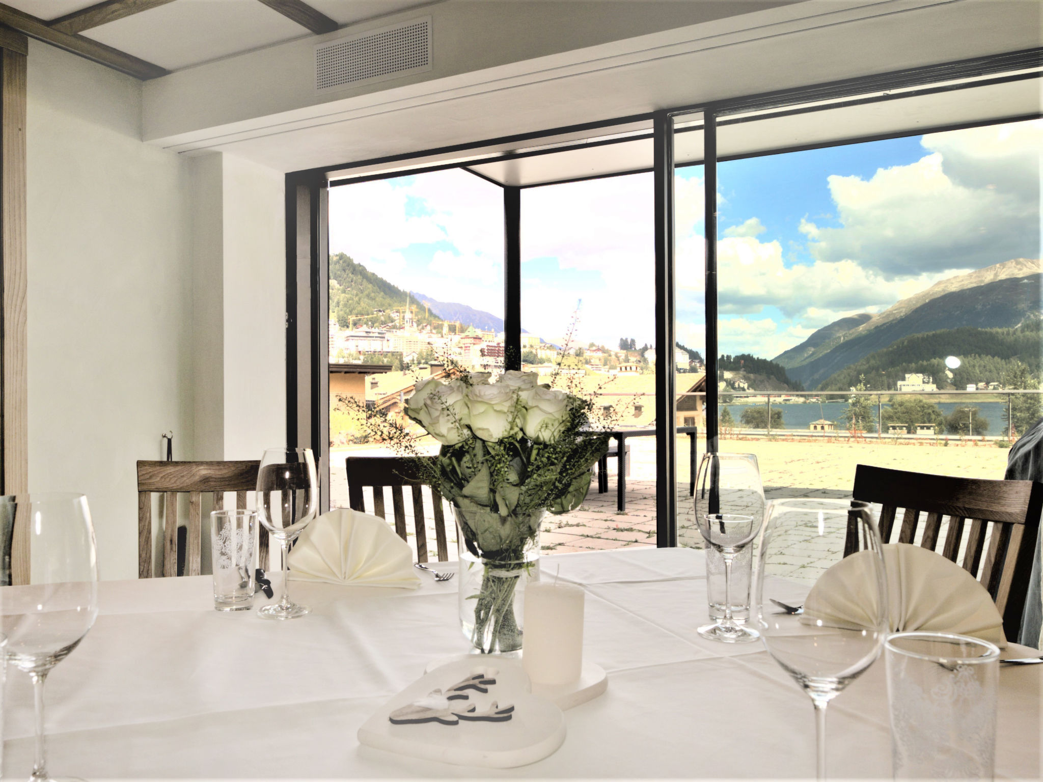 Foto 6 - Apartamento de 2 habitaciones en Sankt Moritz con terraza y vistas a la montaña