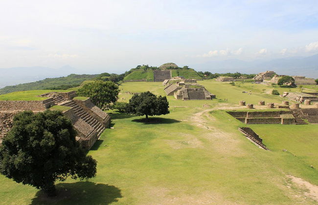 Monte Albán y Pueblos Artesanales - Foto 2