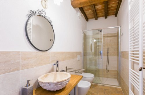 Photo 20 - 2 bedroom Apartment in Guardistallo with swimming pool and sea view
