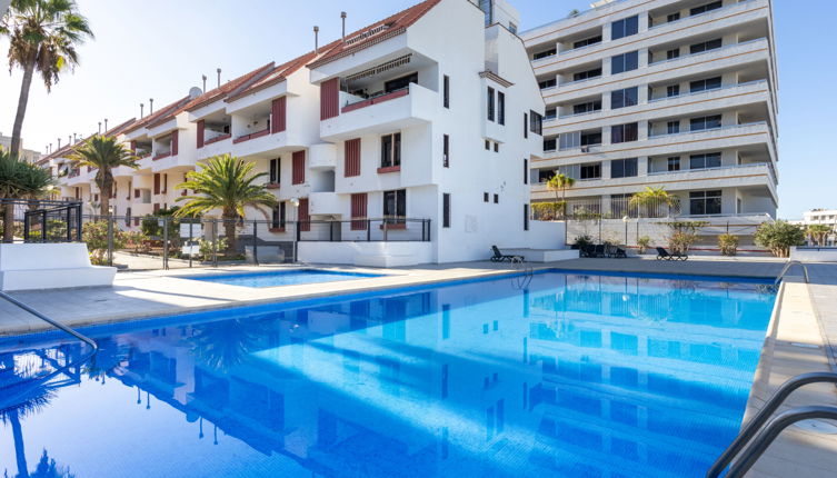 Foto 1 - Apartamento de 2 habitaciones en Arona con piscina y vistas al mar