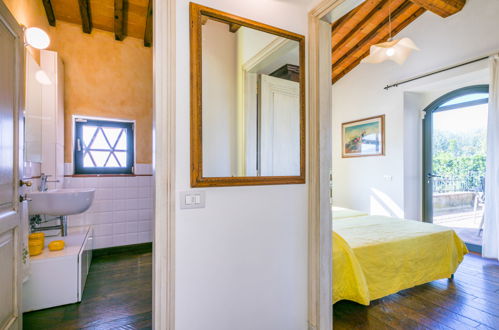 Foto 24 - Appartamento con 2 camere da letto a Greve in Chianti con piscina e giardino
