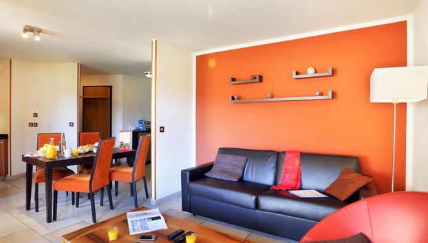 Apartamento de 4 quartos em Saint-Chaffrey com piscina e jardim - Foto 4