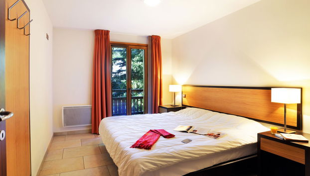 Apartamento de 4 quartos em Saint-Chaffrey com piscina e jardim - Foto 5