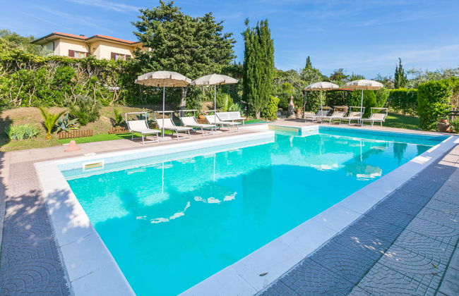 Casa de 6 quartos em Rosignano Marittimo com piscina privada e jardim - Foto 1