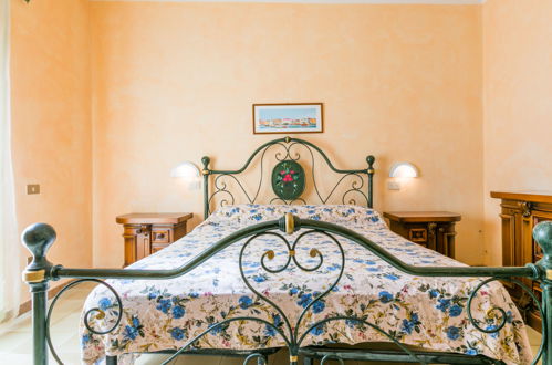 Foto 29 - Haus mit 4 Schlafzimmern in Rosignano Marittimo mit privater pool und garten