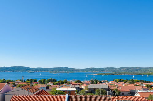 Foto 10 - Apartment mit 1 Schlafzimmer in Sveti Filip i Jakov mit terrasse und blick aufs meer