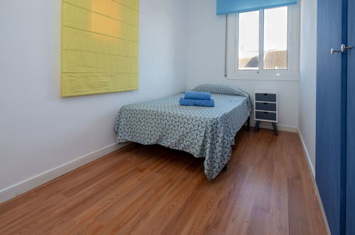 Foto 17 - Appartamento con 2 camere da letto a Calafell con vista mare