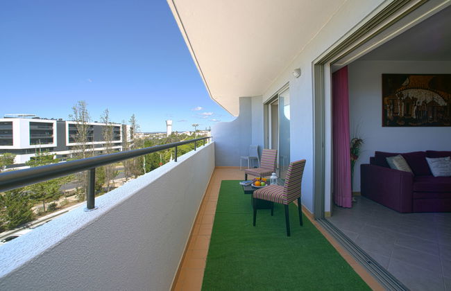 Apartamento de 2 quartos em Portimão com piscina e jardim - Foto 17