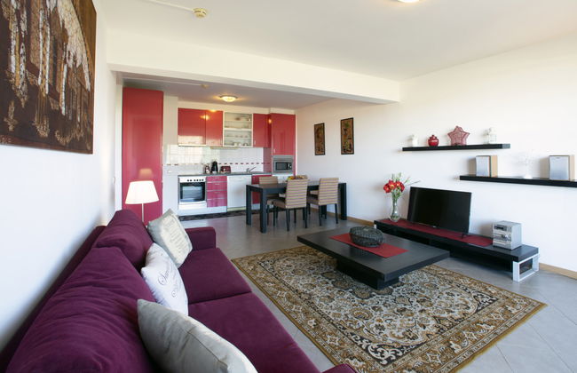 Apartamento de 2 quartos em Portimão com piscina e jardim - Foto 9