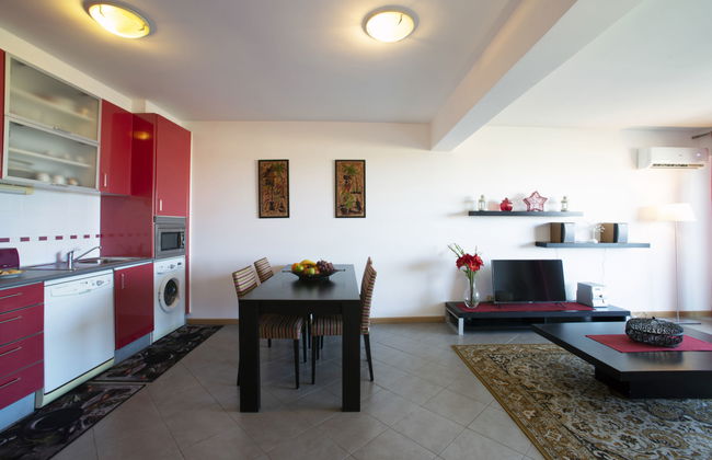 Apartamento de 2 quartos em Portimão com piscina e jardim - Foto 8