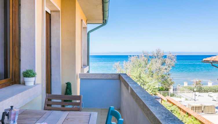 Foto 1 - Apartamento de 2 quartos em San Vincenzo com vistas do mar