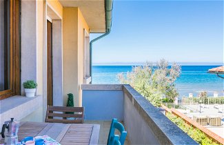 Photo 1 - Appartement de 2 chambres à San Vincenzo avec vues à la mer