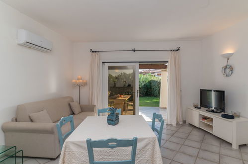 Photo 5 - 1 bedroom Apartment in Golfo Aranci with swimming pool and garden