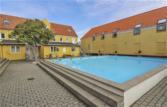 Foto 2 - Apartamento de 1 habitación en Gudhjem con piscina