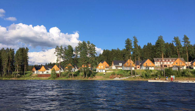 Foto 1 - Casa de 2 quartos em Frymburk com jardim e terraço