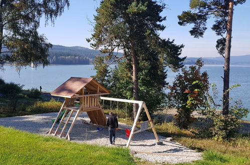 Foto 19 - Casa de 2 quartos em Frymburk com terraço e vista para a montanha