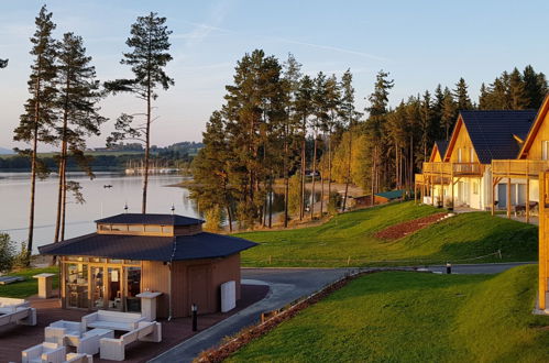 Foto 13 - Casa de 5 quartos em Frymburk com terraço e vista para a montanha