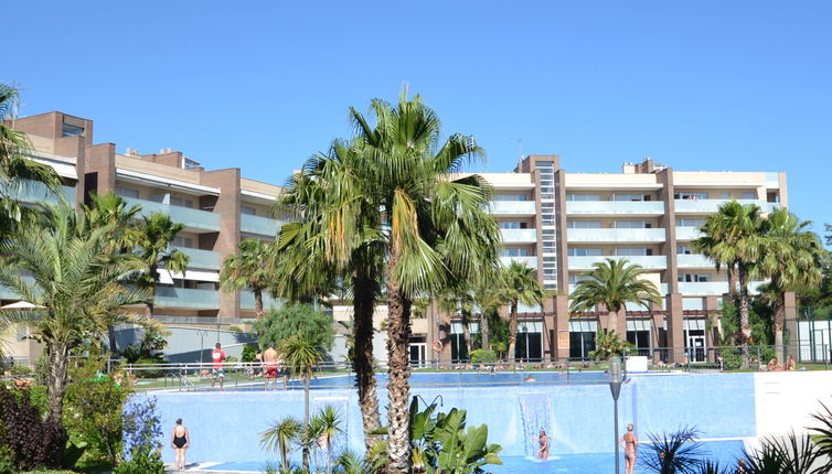 Photo 1 - 3 bedroom Apartment in Salou with swimming pool and sea view