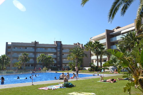 Foto 10 - Appartamento con 2 camere da letto a Salou con piscina e vista mare