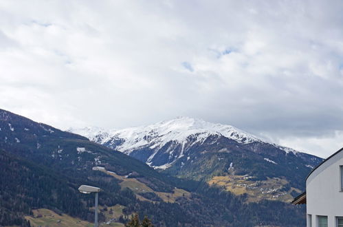 Foto 30 - Appartamento con 2 camere da letto a Fließ con vista sulle montagne