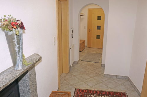 Foto 17 - Appartamento con 2 camere da letto a Fließ con vista sulle montagne