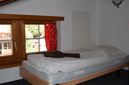 Foto 13 - Appartamento con 3 camere da letto a Saas-Fee