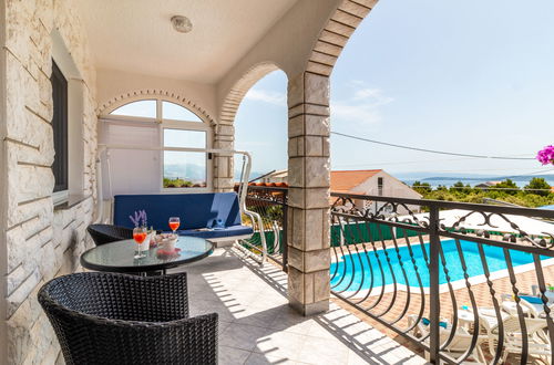 Foto 12 - Casa con 5 camere da letto a Kaštela con piscina privata e terrazza