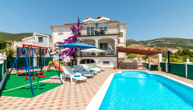 Foto 1 - Casa de 5 quartos em Kaštela com piscina privada e terraço