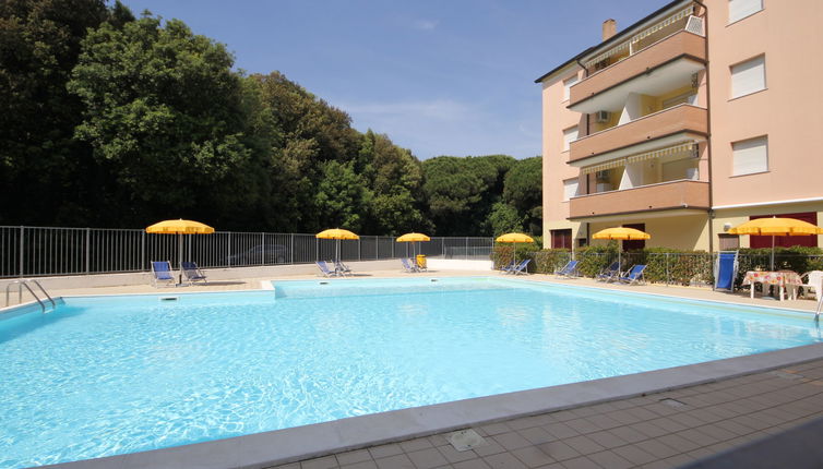 Photo 1 - Appartement de 2 chambres à Rosolina avec piscine et terrasse