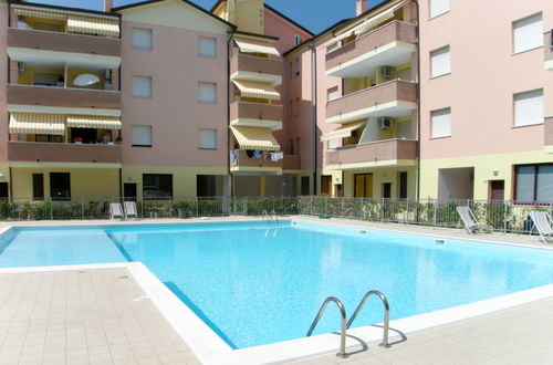 Foto 2 - Apartamento de 2 quartos em Rosolina com piscina e terraço